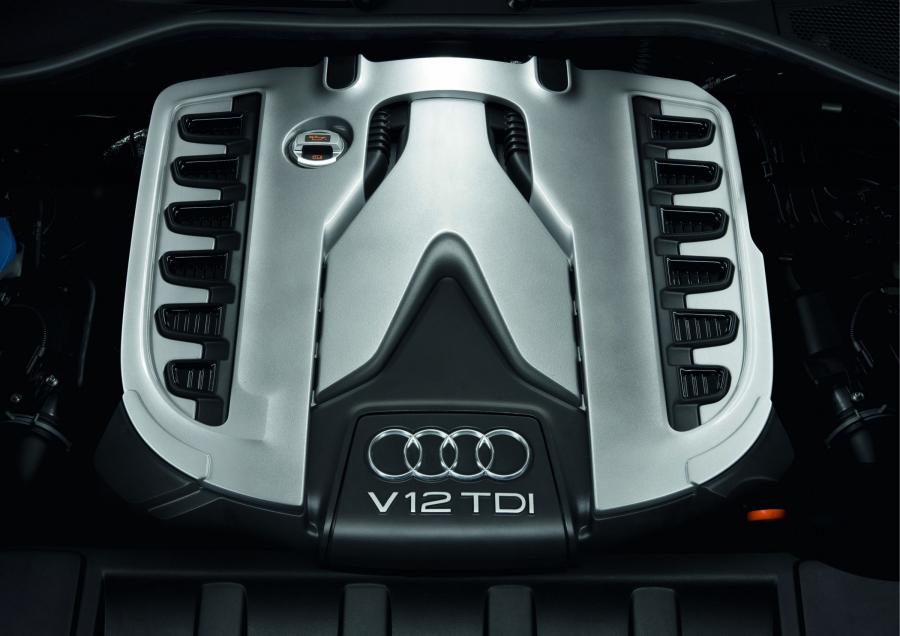 Моторный отсек Audi Q7 V12 TDI Quattro (4L) 2008 года  (фото 37 из 73)